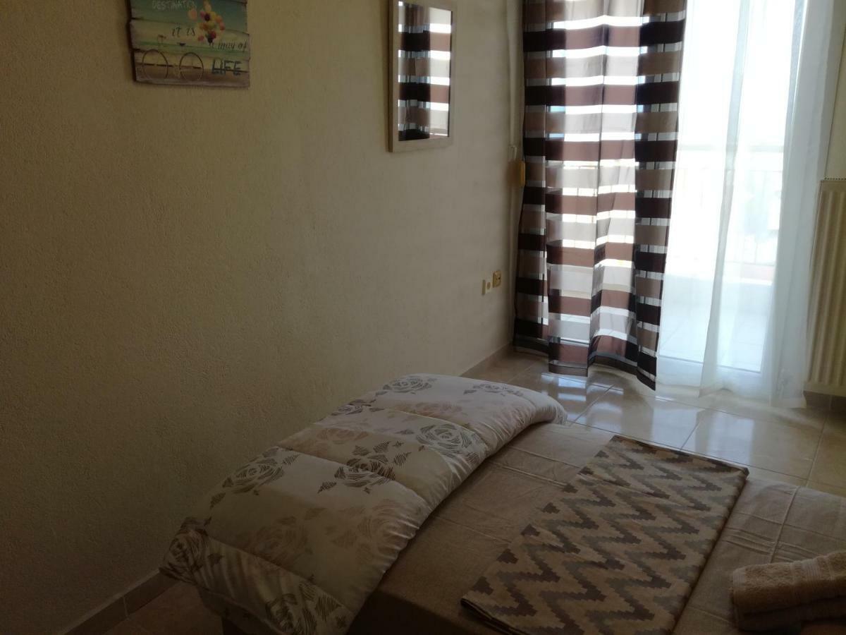 Jordan'S 3Rd Appartment At เนอา มิคานิโอนา ภายนอก รูปภาพ