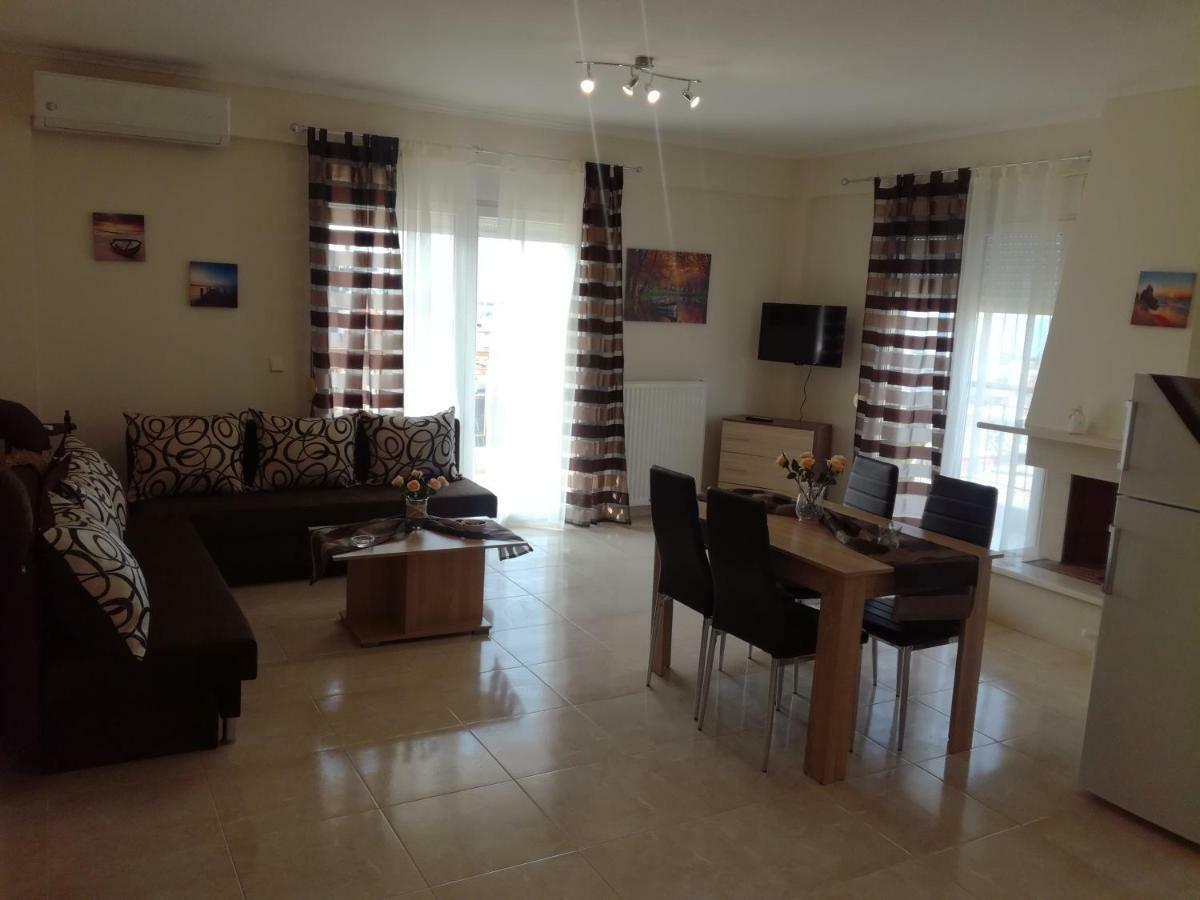 Jordan'S 3Rd Appartment At เนอา มิคานิโอนา ภายนอก รูปภาพ